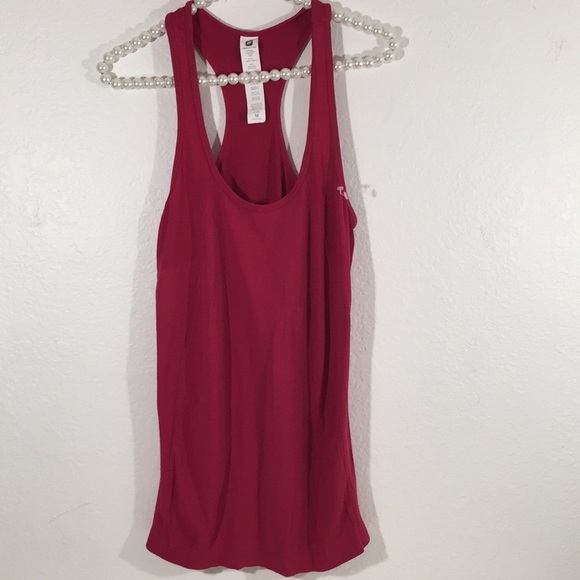 Fabletics Oula Seamless Tank Medium Cranberry - Picture 2 of 6